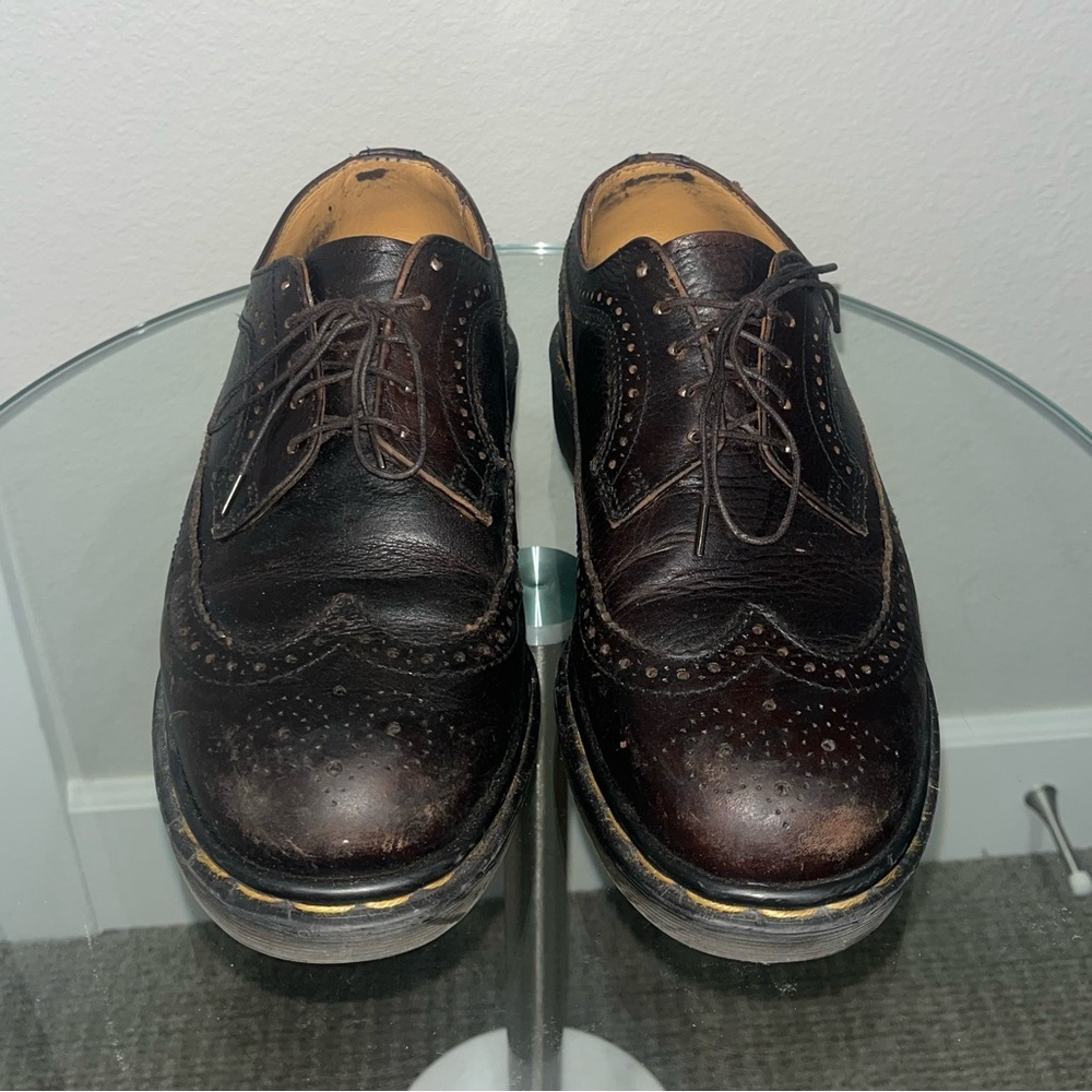 Doc Martin - 3989 yellow stitch smooth leather brogue shoes